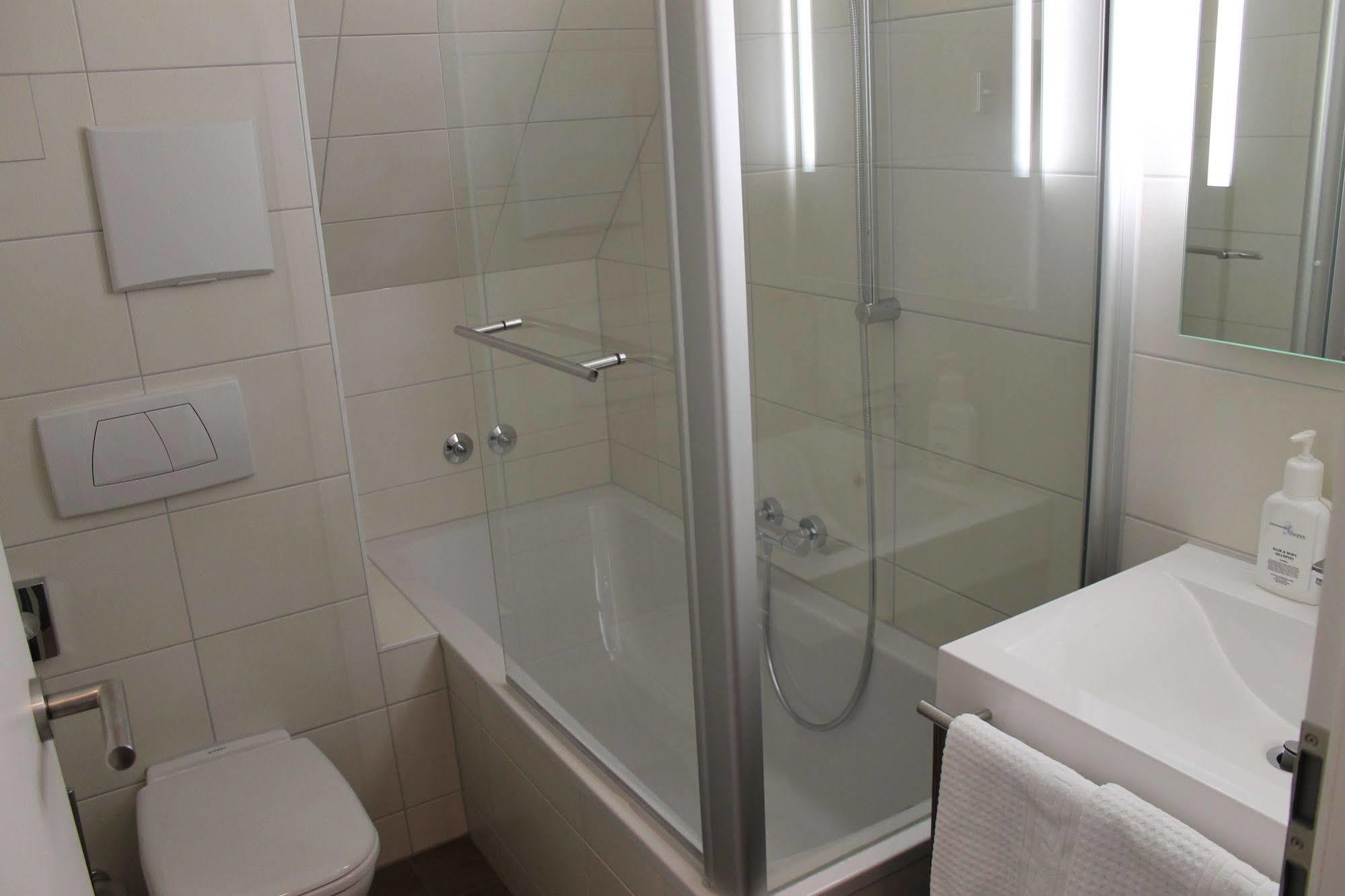 Hotel Schwanen คอนเงิน ภายนอก รูปภาพ